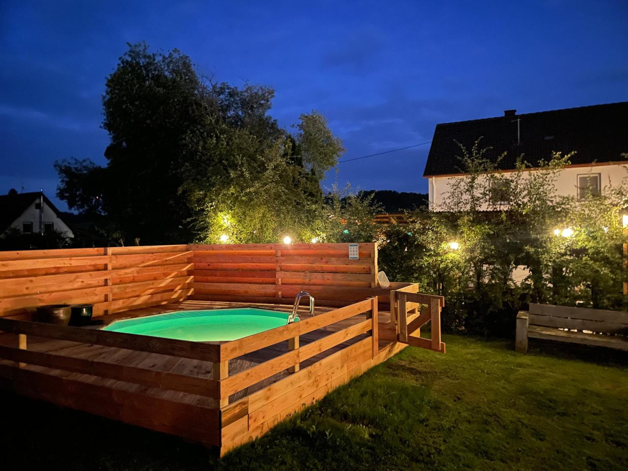 Ferienhaus Backesgarten Fuer 22 Personen Neichen Exteriör bild